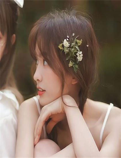 表演艺术解析：巴啦啦小魔仙之飞越彩灵堡 第一季的转折的戏剧性设计与情节推进 揭示人性的复杂与美好